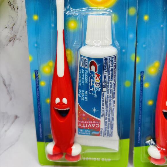 2 Pack Firefly Smiley Gripper Toothbrush and Toothpaste Set - Soft 2015 - Picture 2 of 6